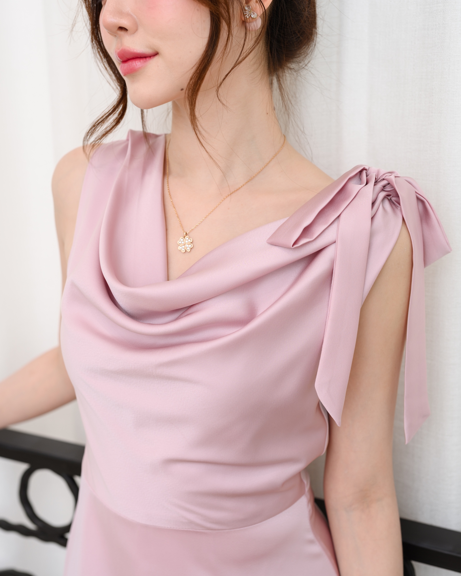 Amour Dress : สีชมพู (โบว์ผูกได้หลายแบบ)