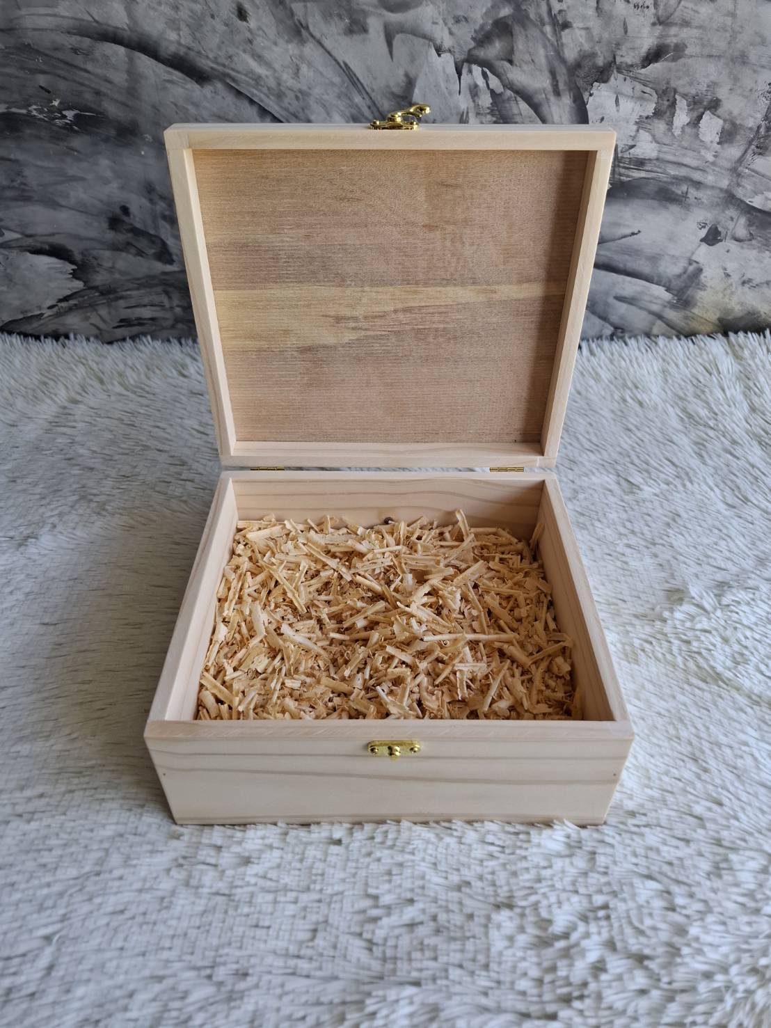 กล่องไม้สนแบบฝาล็อค