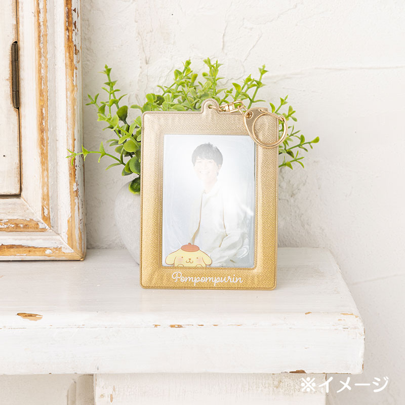 พวงกุญแจเฟรมการ์ด/โพลารอยด์/รูป/บัตร แบบขอบวิ้ง ของแท้จาก Sanrio Japan สายติ่ง สายไอดอล ต้องมี ! ขนาด 9.1 x 0.3 x 12.6 ซม. ทำจาก PVC แบบ Pompompurin