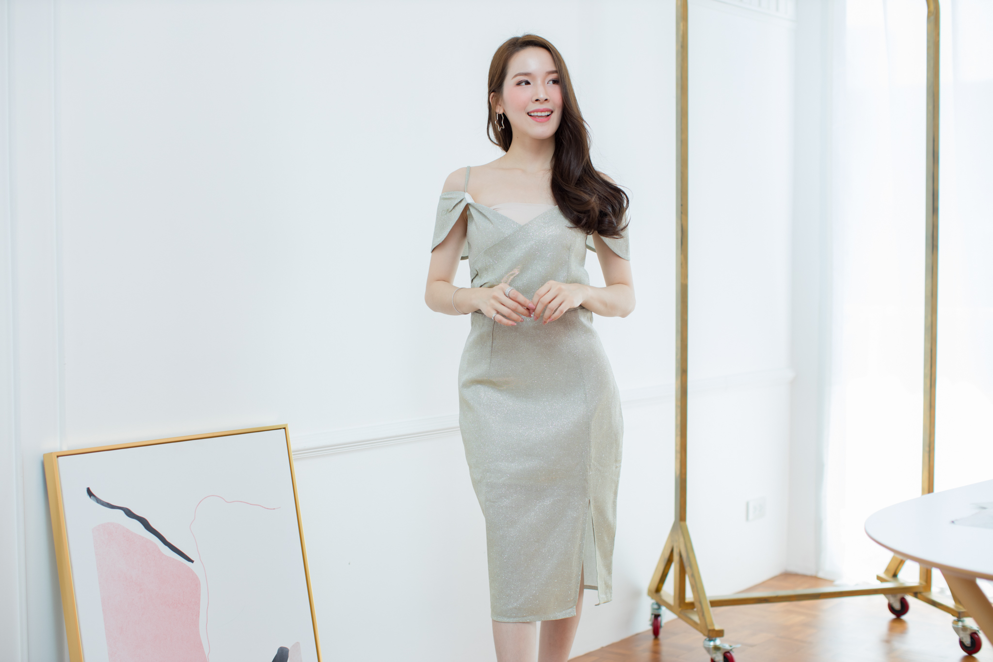 Glamour Blink Dress – เงินประกายทอง