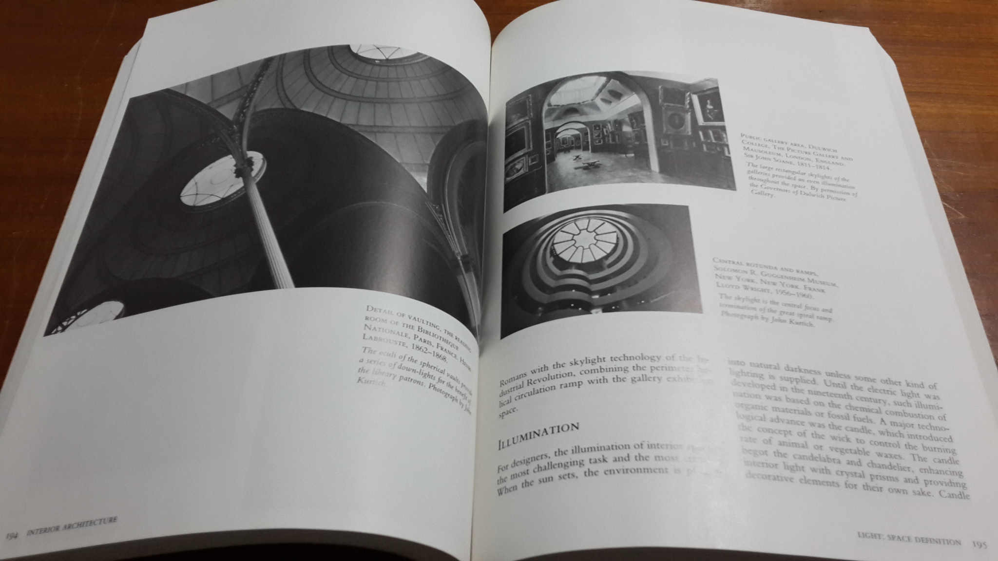 INTERIOR ARCHITECTURE / JOHN KURTICH,GARRET EAKIN