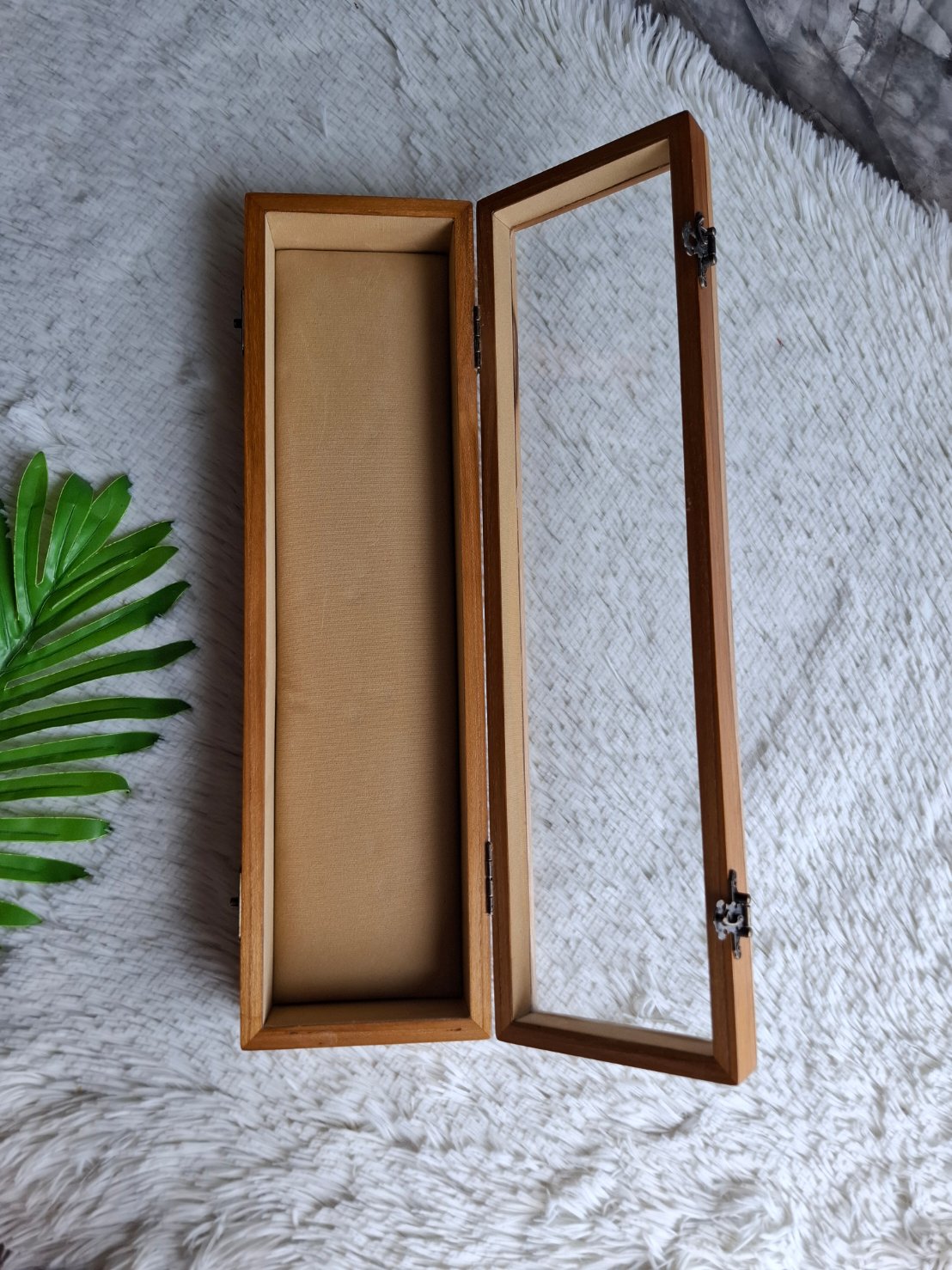 กล่องไม้สักฝากระจก