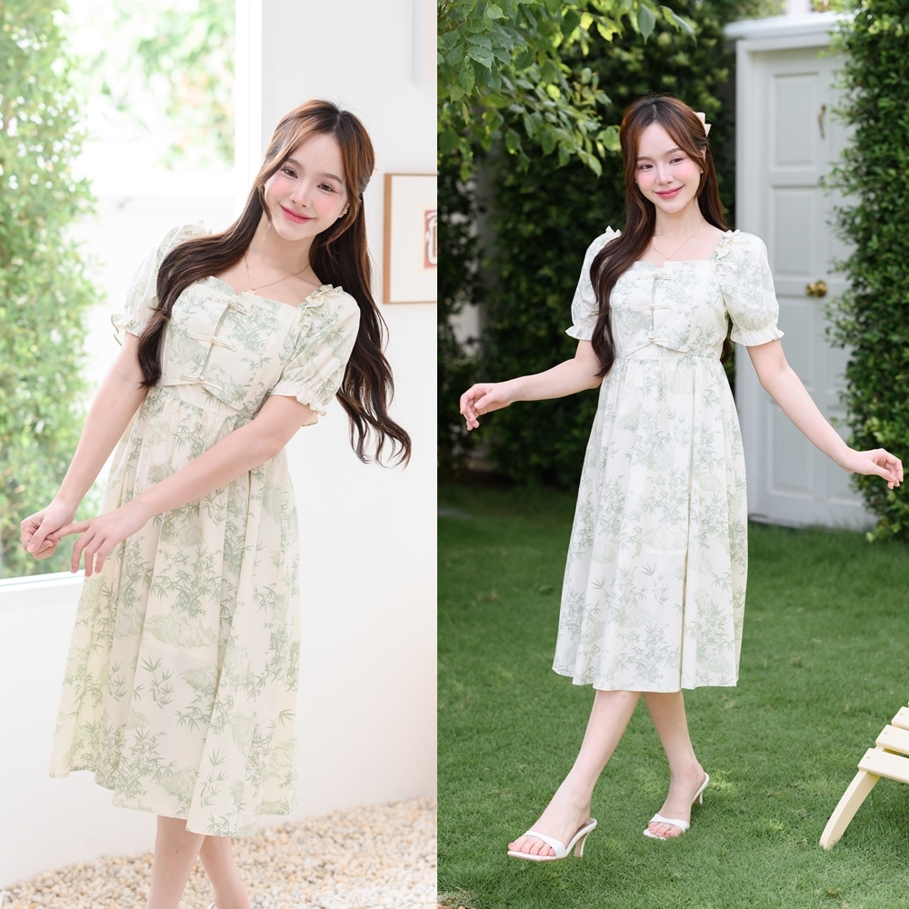 Ellie Leaves Dress เดรสกระดุมจีนลายใบไม้สีเขียวบนพื้นสีครีม