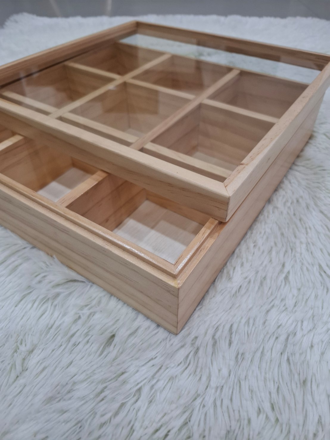 กล่องฝาครอบฝากระจก