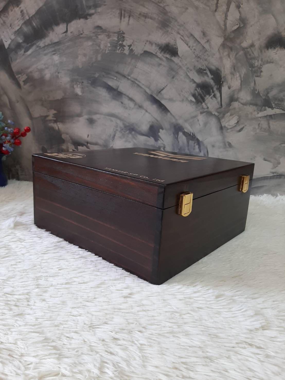 กล่องใส่เหล้าพร้อมแก้ว 2 ใบ