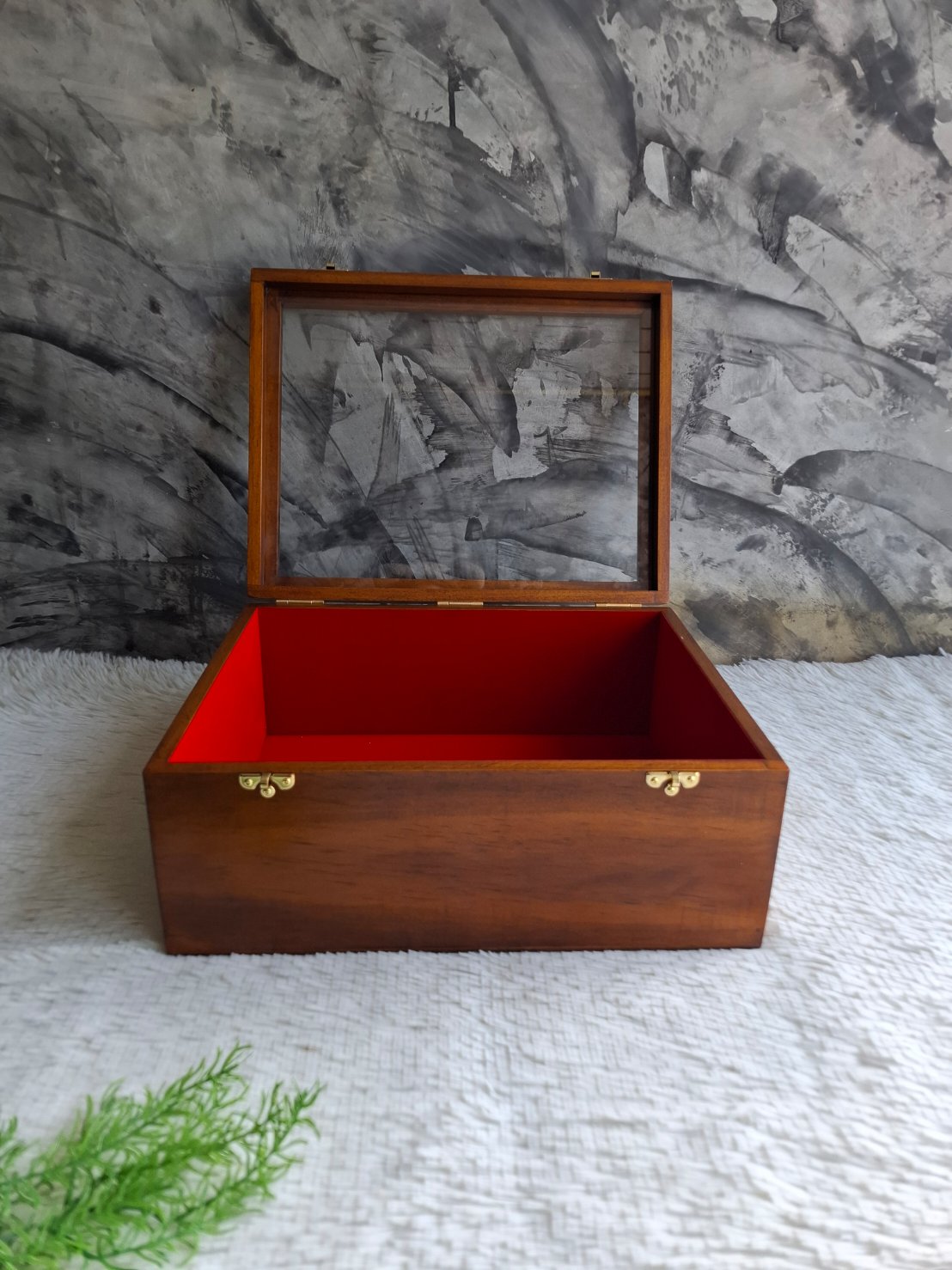 กล่องไม้ฝากระจก