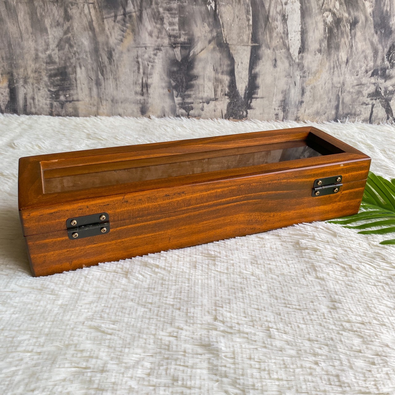 กล่องไม้ฝากระจก (Glass lid wooden box)