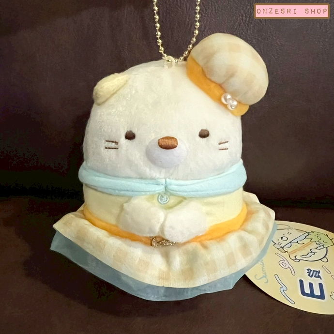 พวงกุญแจตุ๊กตา Tenshi na Ebiten Idol (Limited) แบบ Neko ชุดสีเหลือง ขนาด 10 x 8 x 7 ซม. ไม่มีขายทั่วไป เป็นแบบต้องลุ้นกับทางหน้าร้าน San-X ที่ญี่ปุ่นเท่านั้น