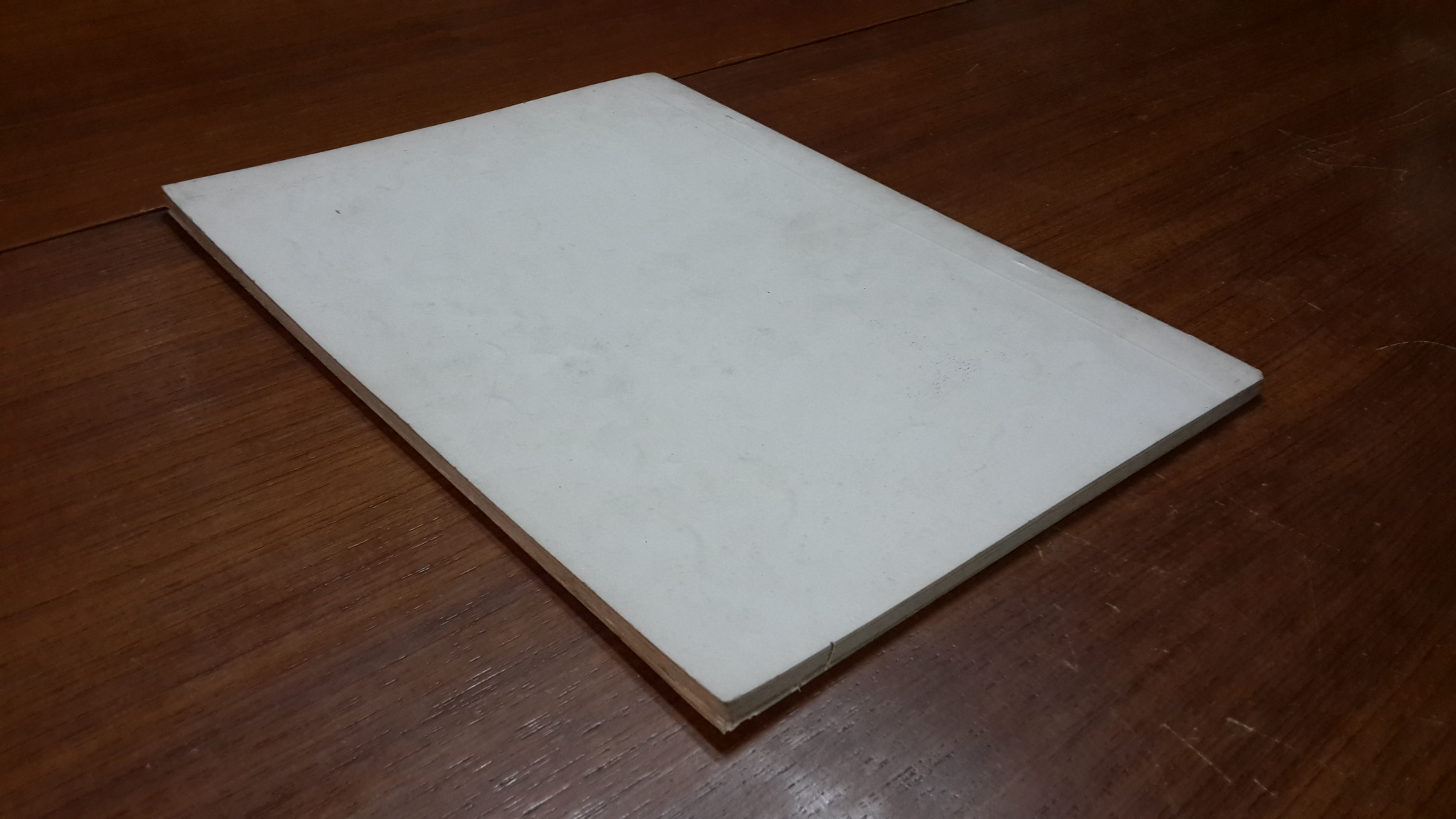 ที่ระลึกงานพระราชทานเพลิงศพเจ้าหน้าที่ผู้เสียชีวิตเนื่องจากการปฏิบัติหน้าที่ราชการในการป้องกันและปราบปรามคอมมิวนิสต์ ๒๕๑๕