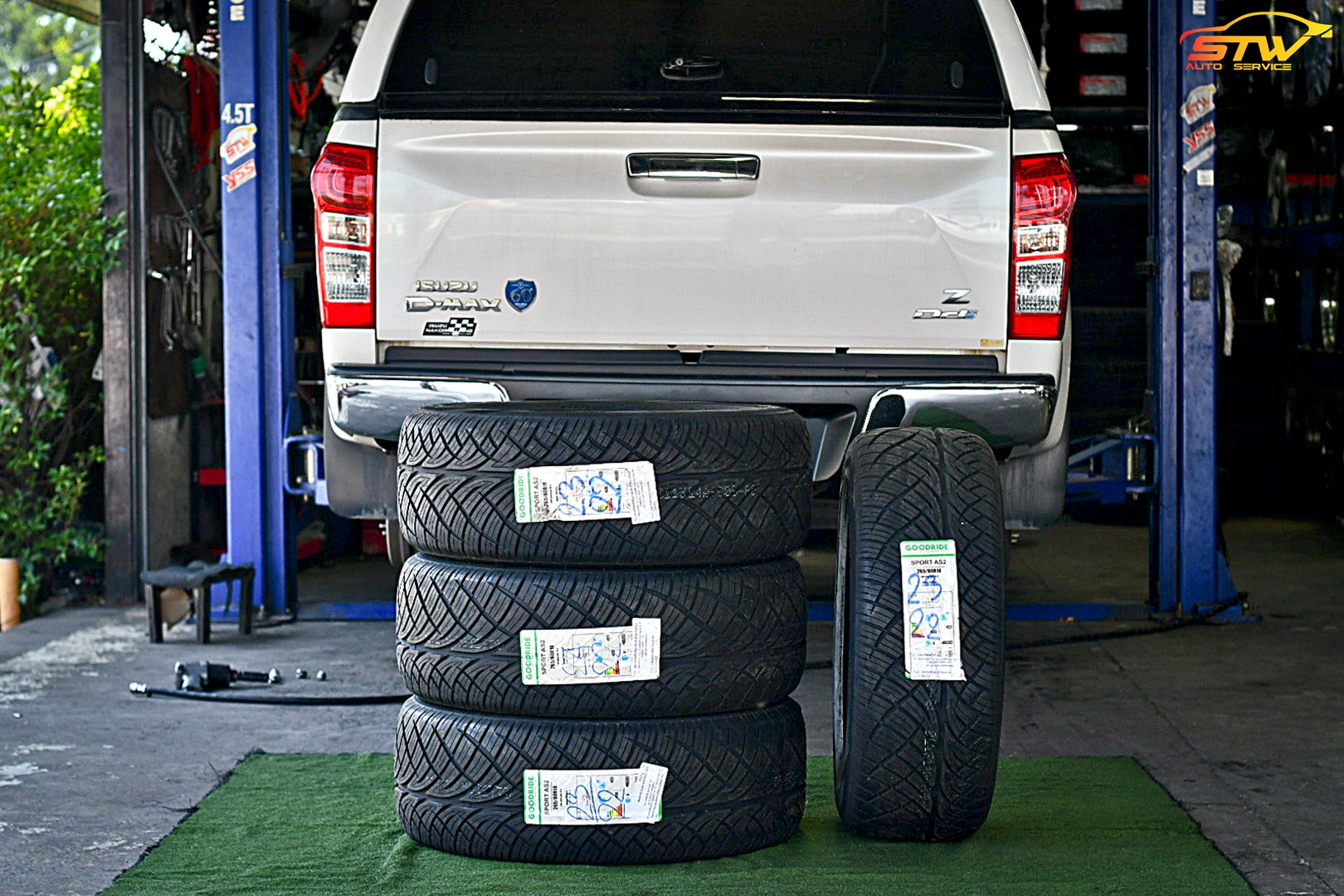 ยาง GOODRIDE SPORT AS2 265/60R18 114V ติดตั้งใส่ ISUZU HI-Lander