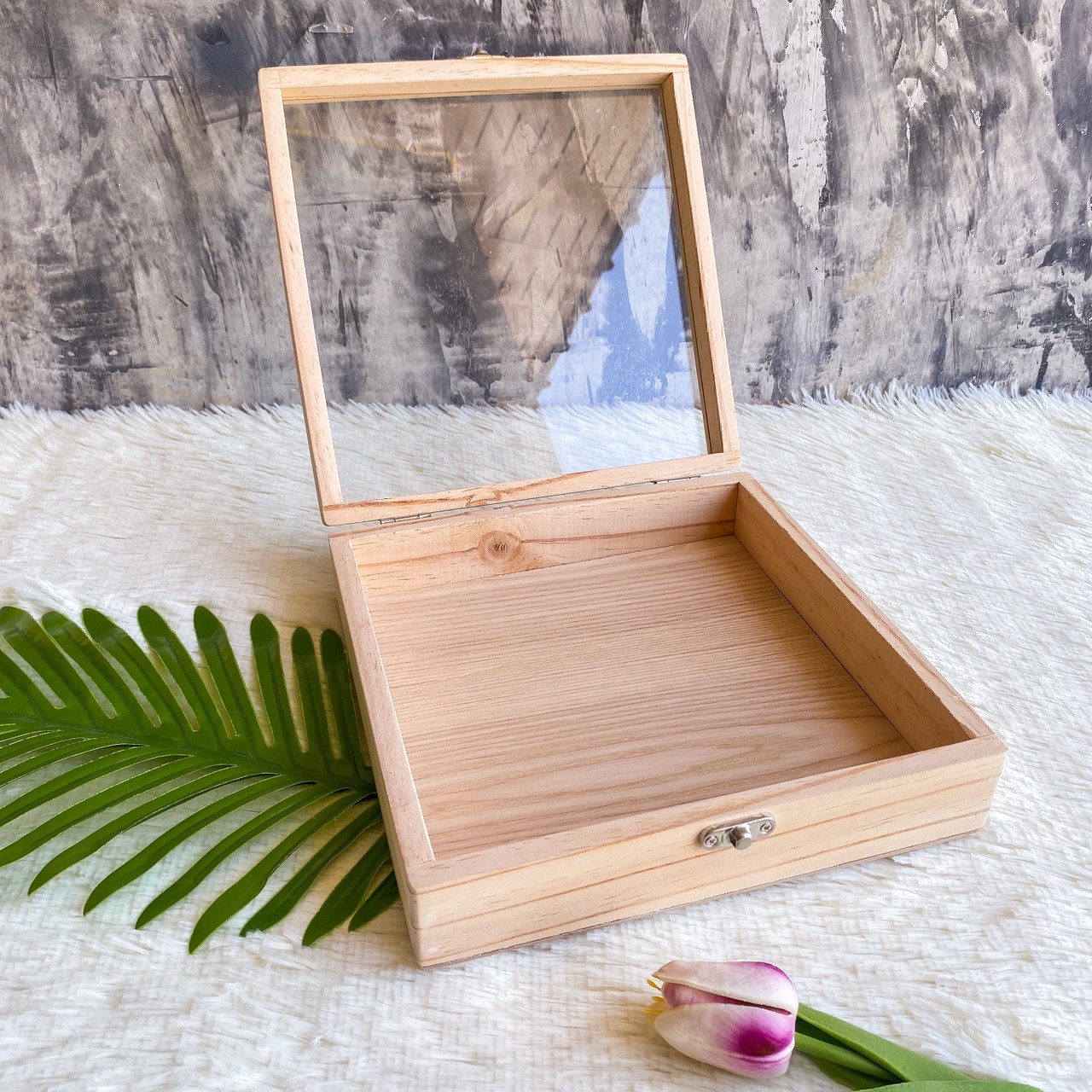 กล่องฝากระจก ฝาล็อค (Wooden box with lock lid)