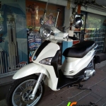 มาใหม่จ้า รถหรูดูดีมีชาติตระกูล PIAGGIO LIBERTY 125 จดทะเบียนกลางปี56 (ค่าย Vespa) รูปร่างสวยโดดเด่นไม่ซ้ำใคร ดูมีสเน่ห์มาก โดยเฉพาะชิวหน้าแท้ตรงรุ่น