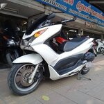 "รถบ้านเข้าใหม่" HONDA PCX150 จดทะเบียนกลางปี 56 สภาพเดิมๆเครื่องดีขี่นิ่มการันตีได้เลย ชุดสีแท้ทั้งคันมีรอยตามรูป
