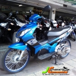 "นับวันยิ่งหาดีๆยาก" สำหรับรุ่นนี้ YAMAHA NOUVO MX จดทะเบียนปลายปี 50 สภาพโดนรวมสวยเลย ชุดสีแท้ทั้งคันมีรอยเล็กน้อยเท่านั้นจ้า เครื่องดีแน่น เงียบ เดินเบานิ่งๆ ขี่ดีไม่มีสะดุด คาร์บเดิมไม่มีเกเร