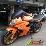 "สปอร์ต Bigbike รถบ้านมือเดียว" มาแล้วค่ะ KAWAZAKI Ninja650 c.c จดทะเบียนกลางปี53 ดาวน์เริ่มต้นเพียง 9,999 บาท [แยกค่าจัด-โอน=13,000] ผ่อนเพียง 4,210*3ปี หรือ 3,320*4ปีเท่านั้น ถูกแสนถูก