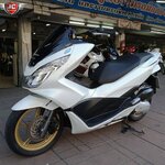 "รถบ้านมือเดียวรุ่นยอดฮิต" HONDA PCX150~เตาแก๊ส~ จดทะเบียนกลางปี59 สภาพสวยสมบูรณ์มากๆ เครื่องเดิมขี่นิ่มศูนย์ตรงเป๊ะ