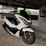 รถบ้านยอดฮิต มือเดียว เดิมจัด HONDA PCX150 ปี2016 รหัสสินค้า #4869 เครื่องเดิม ชุดสีแท้ทั้งคัน รอยการใช้งานน้อย