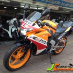 "รถบ้านเทิร์นลายหายาก" HONDA CBR150R REPSOL Edition จดทะเบียนกลางปี 58 รถสภาพเดิม เครื่องดีมากไม่แกะ ชุดสีสวยแท้ๆทั้งคันมีรอยนิดหน่อย