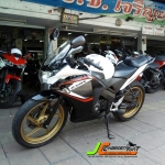HONDA CBR150R จดทะเบียนกลางปี 58 รถบ้านมือเดียวขนานแท้ เครื่องดีเดิม สีแท้รอยน้อย มีเฉพาะรอยใช้งาน