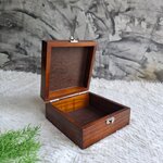 กล่องไม้สนฝาล็อค