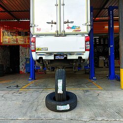 ยาง GOODRIDE SC326 225/75R15 8PR 116/114Q ติดตั้งใส่ ISUZU HI-LANDER