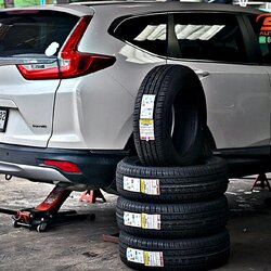 ยางใหม่ DUNLOP GRANDTREK PT3 235/65R17 108V