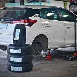 เปลี่ยนยาง TOYOTA YARIS GOODRIDE RP88 195/55R15