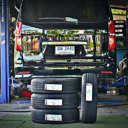 เปลี่ยนยาง HYUNDAI H1 HANKOOK Dynapro HP2 (RA33) 215/70R16 100H