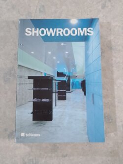 SHOWROOMS : teNeues