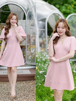 Sassy Flare Dress : สีชมพู
