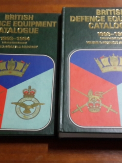 BRITISH DEFENCE EQUIPMENT CATALOGUE 1993-1994 TWENTY-FIRST EDITION : VOLUME 1-2