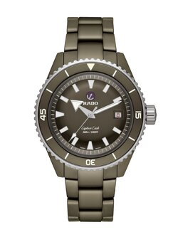 (ประกันศูนย์ไทย 2 ปี) Rado Captain Cook High-Tech Ceramic "Matte olive-green" R32130312