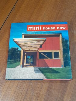 mini house now / Agata Losantos