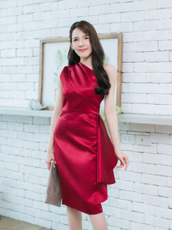 Micha Layered Silk Satin Dress - สีแดงไวน์