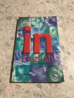 IN ENGLISH – STARTER STUDENT'S BOOK VINEY