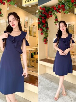 Esme Ruffle Dress : เดรสเว้าไหล่สีกรม