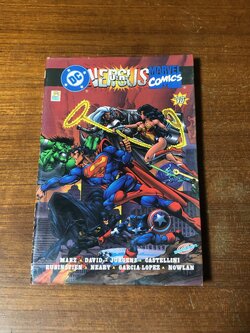 MARVEL COMICS VERSUS DC COMICSSS