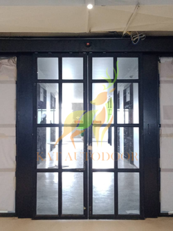 ชุดขับเคลื่อนประตูอัตโนมัติ บานเลื่อนคู่กรอบ ขนาดรางยาว 3.20 ม. พร้อมติดตั้ง