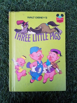 Walt Disney's : THREE LITTLE PIGS