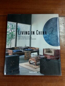 LIVING IN CHINA / TASCHEN