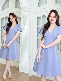 Feisty Flare Dress เดรสอกจีบเดรปแขนกลีบบัว : สีฟ้าคราม