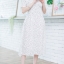 Dotty Midi Dress – สีขาวจุดดำ