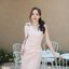 Dacia Bow Shoulder Dress – สีครีม