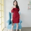 Janica Ruffle Open Shoulder Dress – สีแดงเลือดหมู