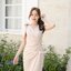 Dacia Bow Shoulder Dress – สีครีม