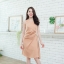 **เหลือแต่ M** Silvia Drapery Satin Dress : สีน้ำตาลทอง